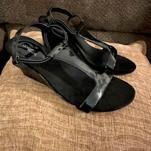 Morgan Taylor Wedge Sandals size 8